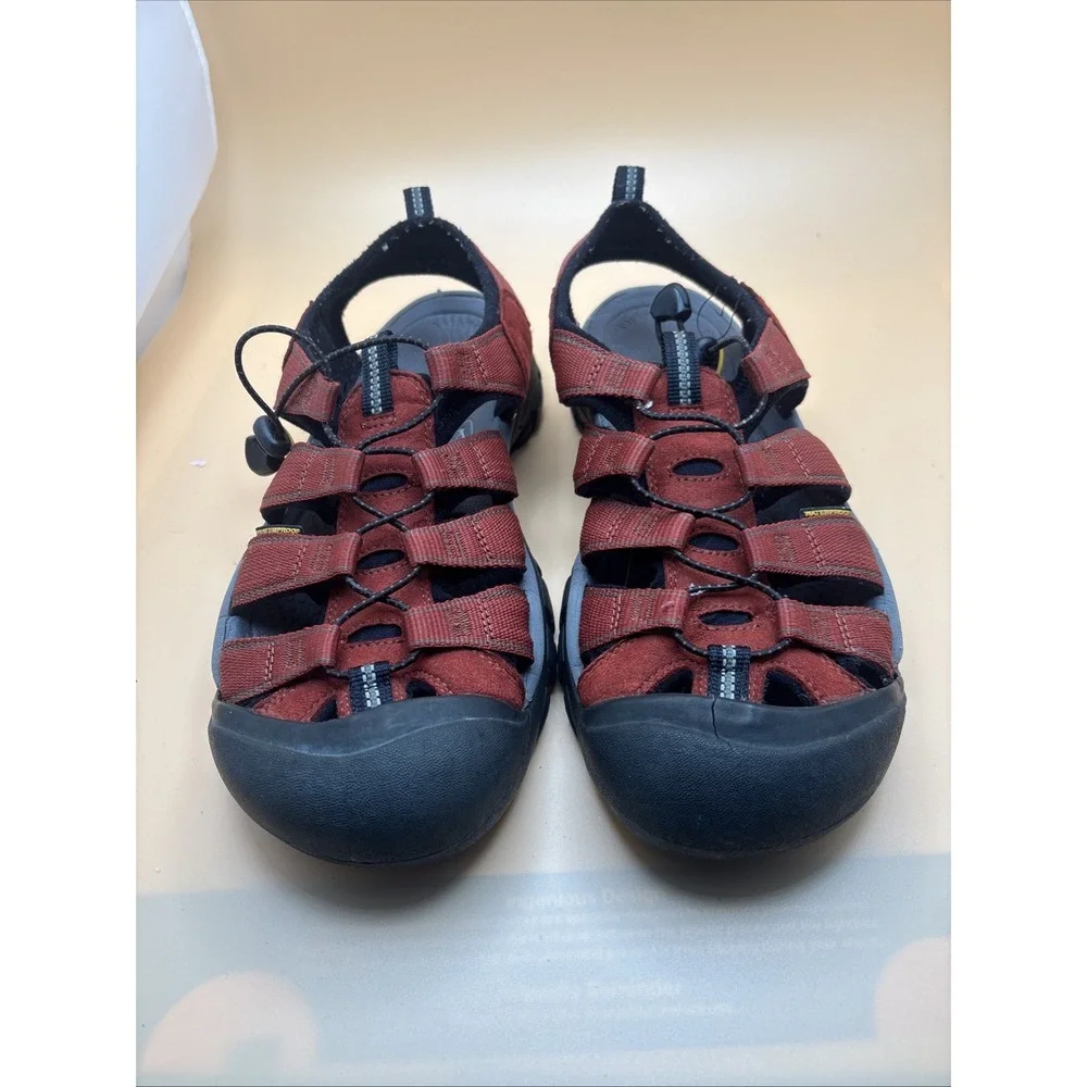 keen sandal's mens 10 Slip On Style